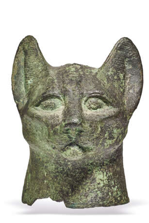 AN EGYPTIAN BRONZE CAT HEAD - фото 1