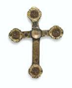 Repoussé. A ROCK CRYSTAL MOUNTED SILVER AND GILT-COPPER REPOUSSE CROSS