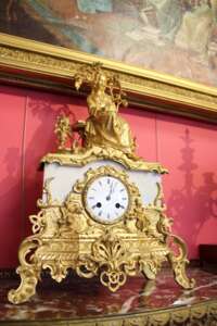 Mantel clock “the lady with the book”, XIX century