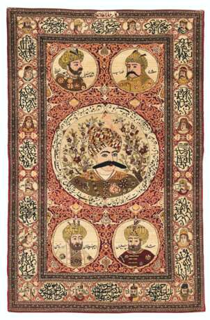 A PICTORIAL ISFAHAN RUG - фото 1