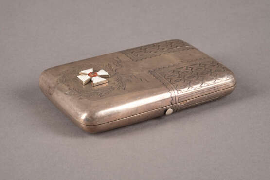 A SILVER CIGARETTE CASE WITH THE ORDER OF ST. GEORGE - photo 2