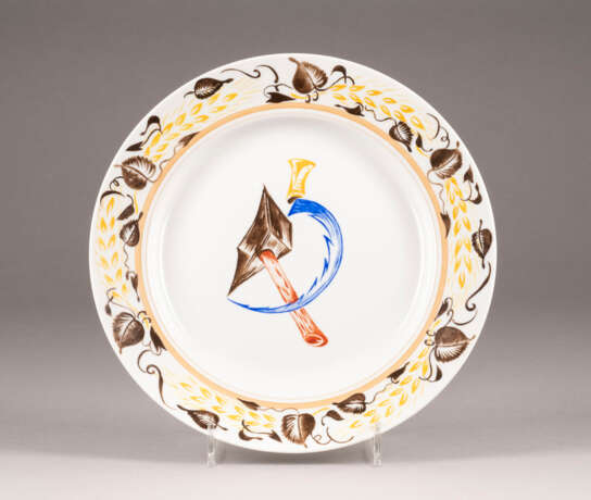 A PORCELAIN PLATE WITH HAMMER AND SICKLE - photo 1