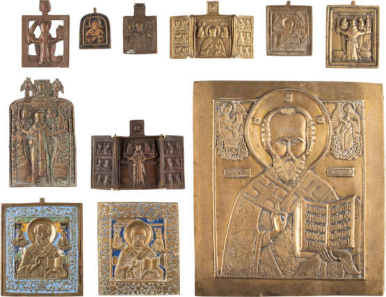 TWO TRIPTYCHS AND ELEVEN BRASS ICONS SHOWING ST. NICHOLAS OF MYRA AND ST. NICHOLAS OF MOZHAISK - photo 1