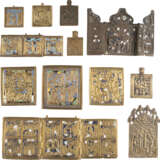 THREE TRIPTYCHS AND NINE BRASS ICONS SHOWING THE MAIN FEASTS OF THE ORTHODOX CHURCH - Foto 1