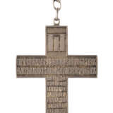 A GOLD AND SILVER-GILT PECTORAL CROSS - Foto 2