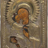 A SMALL ICON SHOWING THE VLADIMIRSKAYA MOTHER OF GOD WITH OKLAD - фото 1