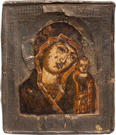 AN ICON SHOWING THE KAZANSKAYA MOTHER OF GOD WITH RIZA - photo 1