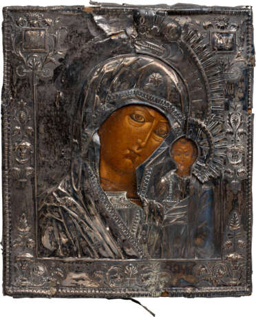 AN ICON SHOWING THE KAZANSKAYA MOTHER OF GOD WITH A SILVER OKLAD - photo 1