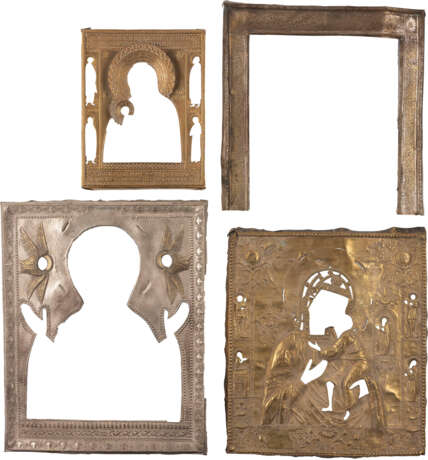 AN OKLAD AND TWO RIZAS SHOWING IMAGES OF THE MOTHER OF GOD AND A BASMA - фото 1