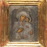 A SMALL ICON SHOWING THE IVERSKAYA MOTHER OF GOD WITH A SILVER-GILT OKLAD - фото 2