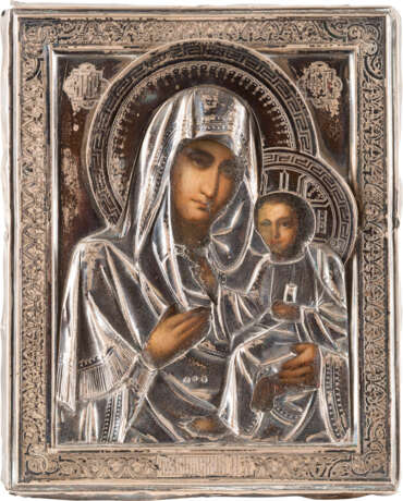 TWO ICONS SHOWING THE TIKHVINSKAYA MOTHER OF GOD WITH A SILVER OKLAD AND CHRIST PANTOKRATOR - Foto 2