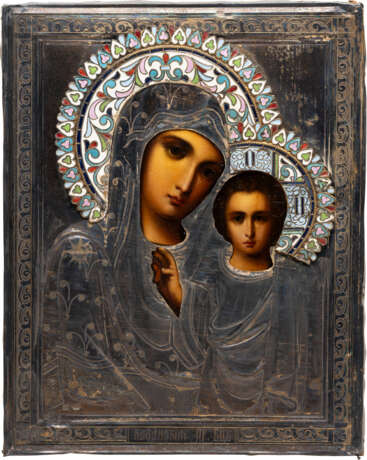 A SMALL ICON SHOWING THE KAZANSKAYA MOTHER OF GOD WITH A SILVER AND ENAMEL OKLAD - фото 1