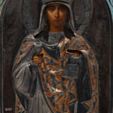 A RARE AND FINE ICON SHOWING ST. BARBARA WITH AN ENAMELLED SILVER OKLAD - Foto 2