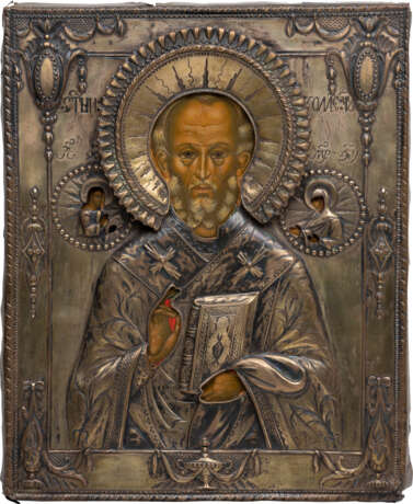 AN ICON SHOWING ST. NICHOLAS OF MYRA WITH A SILVER-GILT OKLAD - photo 1