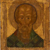 AN ICON SHOWING ST. NICHOLAS THE MIRACLE WORKER - Foto 1