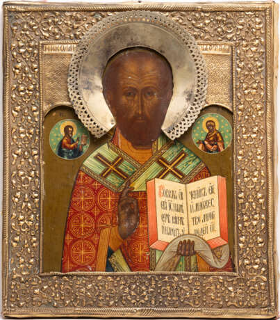 AN ICON SHOWING ST. NICHOLAS OF MYRA WITH BASMA AND SILVER-GILT HALO - Foto 1