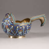 A LARGE SILVER-GILT AND CLOISONNÉ ENAMEL KOVSH - photo 1