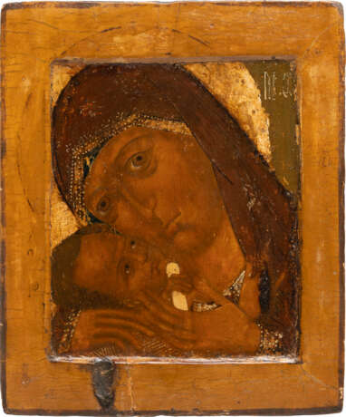 A VERY FINE ICON SHOWING THE MOTHER OF GOD UMILENIE - фото 1