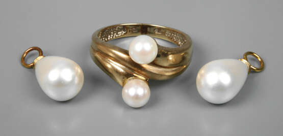 Ring und Anhänger mit Perlen - фото 1