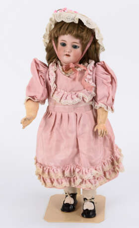 Puppenmädchen mit rosa Kleid. Simon & Halbig. - photo 2