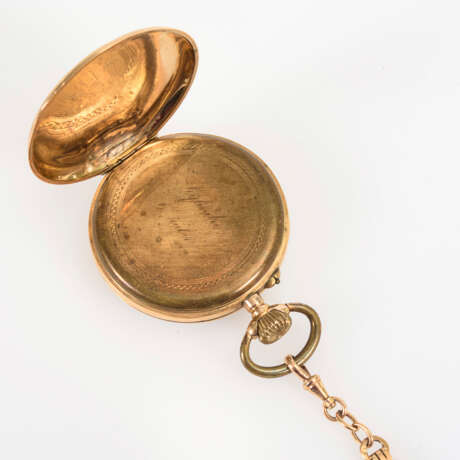 Goldene Taschenuhr mit Goldkette im Etui. - фото 5
