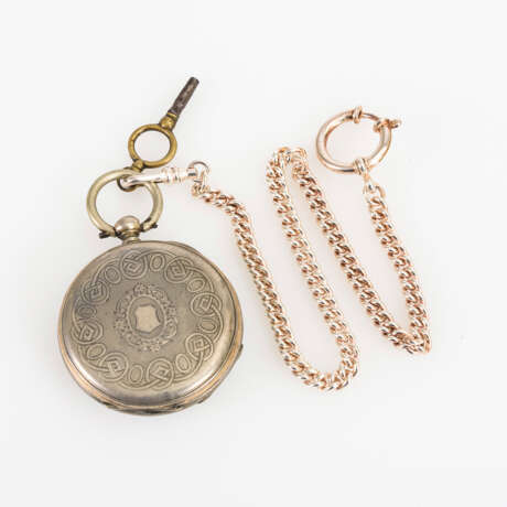 Silberne Taschenuhr an silberner Uhrenkette. - Foto 2