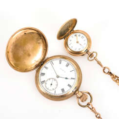 Konvolut 2 vergoldete Sprungdeckeluhren mit vergoldeten Uhrenketten.