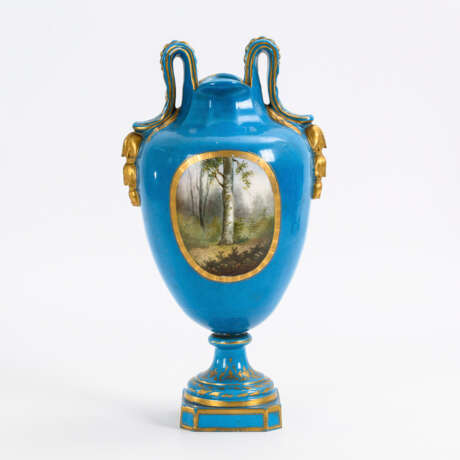Vase mit Watteaumalerei. - photo 3