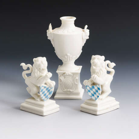 2 Löwen und 1 Vase. Nymphenburg. - фото 1