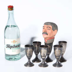 Russische 8-teilige Wodka-Garnitur.