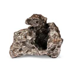 A COMPLETE CAMPO DEL CIELO METEORITE 