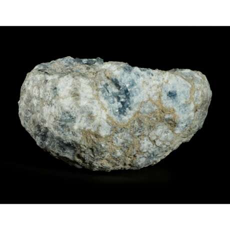 A CELESTITE GEODE - photo 2