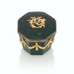 A JEWELLED, TWO-COLOUR GOLD-MOUNTED BLOODSTONE BONBONNI&#200;RE