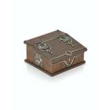 A SILVER-MOUNTED WOODEN BOX - фото 1