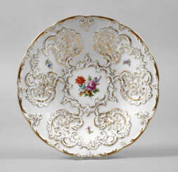 Meissen Prunkschale ”Blume 4”