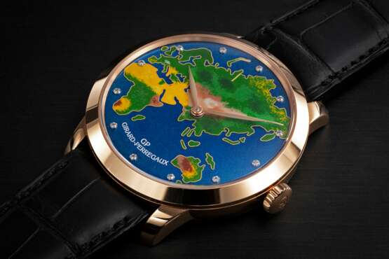 GIRARD-PERREGAUX, 1966 'THE WORLD' REF. 49534, A LIMITED EDITION GOLD WRISTWATCH WITH CLOISONNÉ ENAMEL DIAL - Foto 1