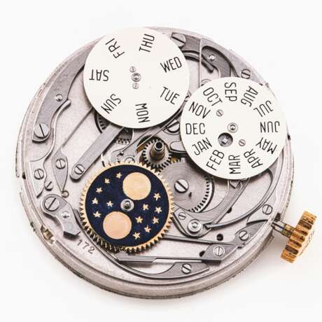 PATEK PHILIPPE, REF. 2438-1, A RARE GOLD PERPETUAL CALENDAR WRISTWATCH WITH SWEEP CENTRE SECONDS - фото 7