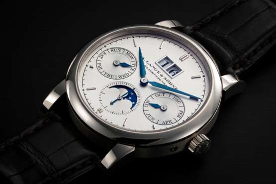 A. LANGE & SÖHNE, SAXONIA ANNUAL CALENDAR REF. 330.026, A WHITE GOLD ANNUAL CALENDAR WRISTWATCH - photo 1