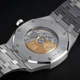 AUDEMARS PIGUET, ROYAL OAK FROSTED GOLD REF. 15410, A LIMITED EDITION GOLD AUTOMATIC WRISTWATCH - photo 2