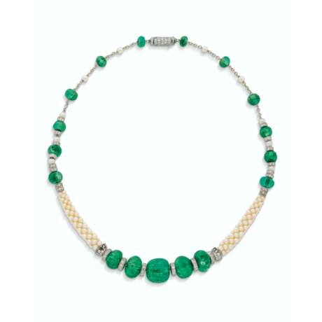 Cartier. CARTIER EARLY 20TH CENTURY EMERALD, DIAMOND AND SEED PEARL NECKLACE - фото 1