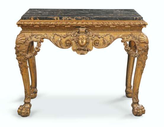 A GEORGE II GILTWOOD SIDE TABLE - photo 1