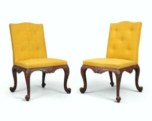 A PAIR OF EARLY GEORGE III MAHOGANY SIDE CHAIRS