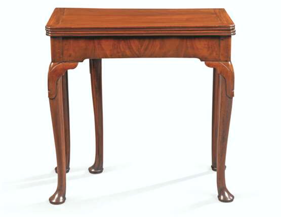 A GEORGE II MAHOGANY CARD TABLE - photo 1