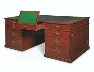 AN ENGLISH MAHOGANY PARTNERS&#39; DESK