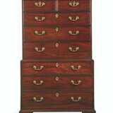 A GEORGE III MAHOGANY TALLBOY - photo 1