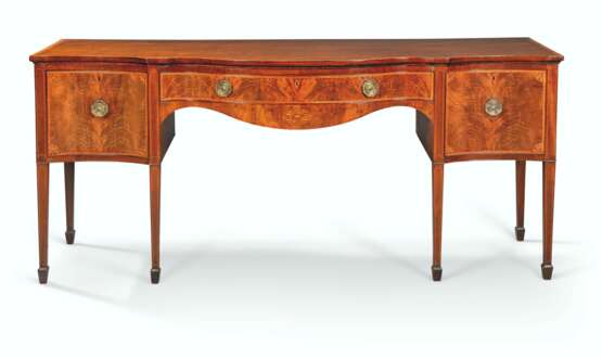A GEORGE III MAHOGANY AND FRUITWOOD MARQUETRY SERPENTINE SIDEBOARD - фото 1
