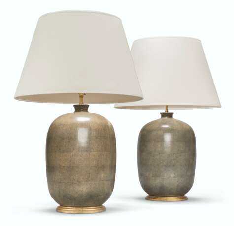 A PAIR OF FAUX SHAGREEN VASES, MOUNTED AS LAMPS - фото 1