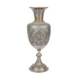 Monumentale Vase aus Metall. PERSIEN, 1. Hälfte 20. Jahrhundert. - Foto 2