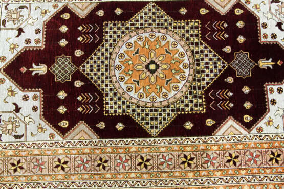 Orientteppich aus Seide, 20. Jahrhundert, 97x60 - Foto 2