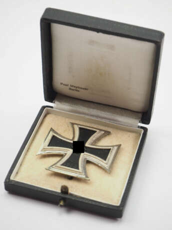 Eisernes Kreuz, 1939, 1. Klasse, im Etui - L/56. - Foto 1